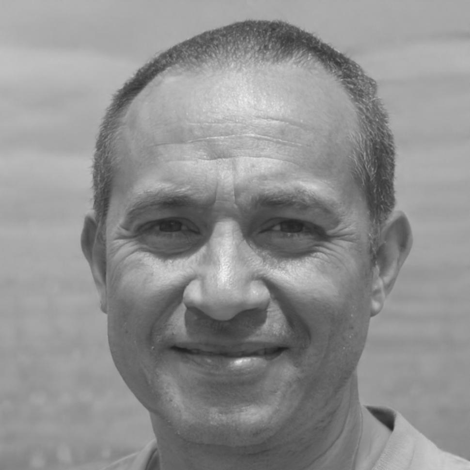 Instructor especializado en estrategias de inversión